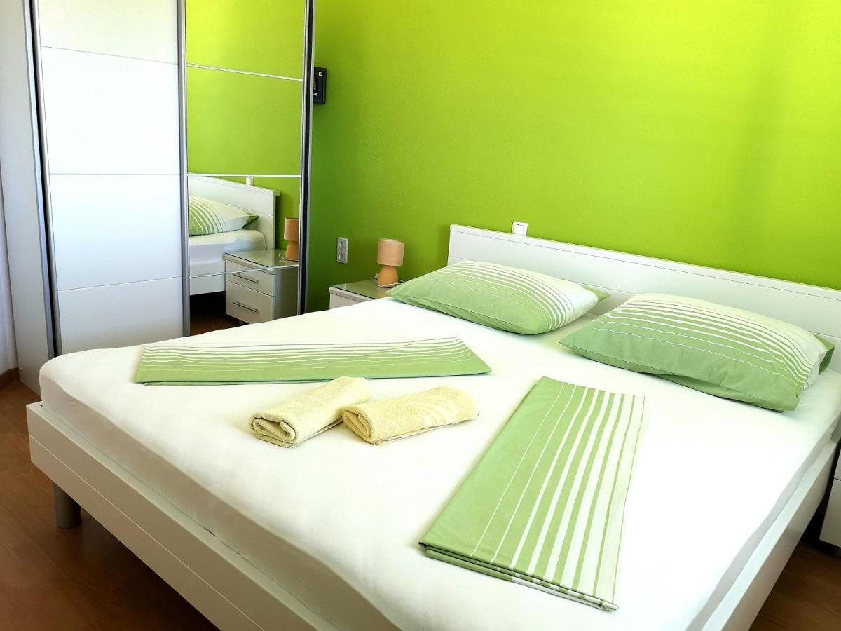 Apartment Vucic Makarska Buitenkant foto