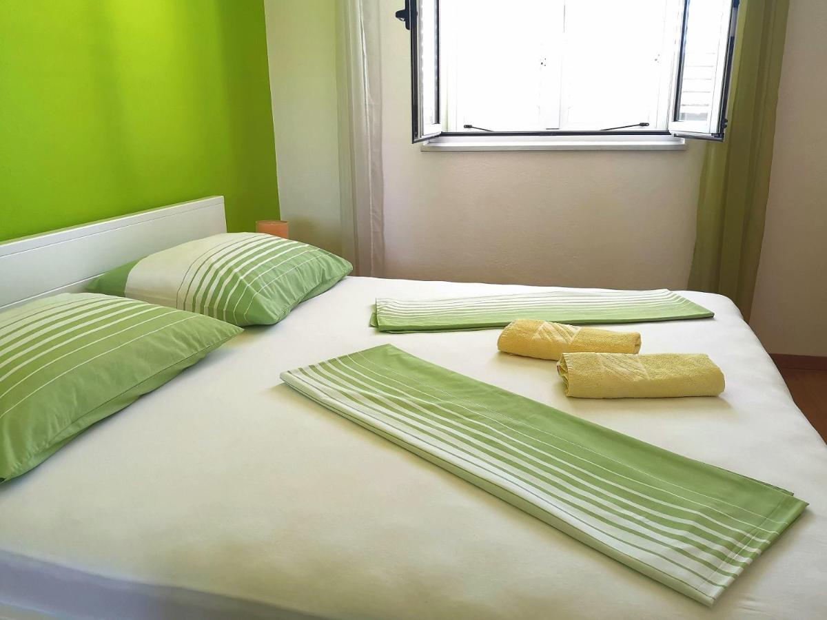 Apartment Vucic Makarska Buitenkant foto