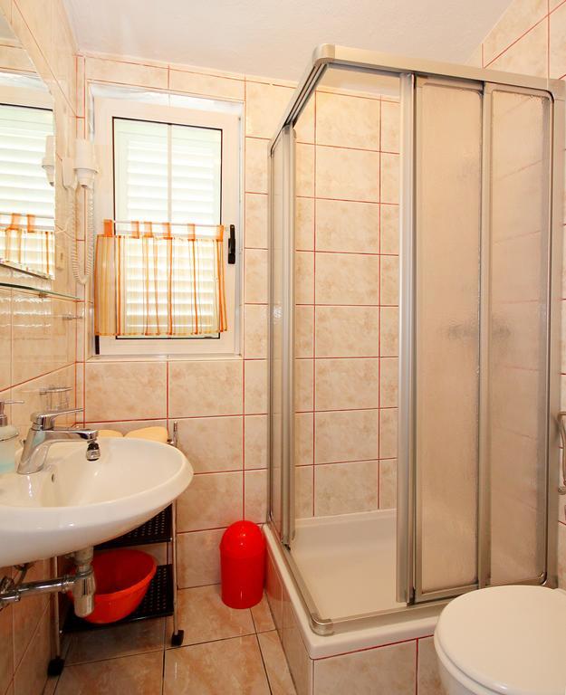 Apartment Vucic Makarska Kamer foto