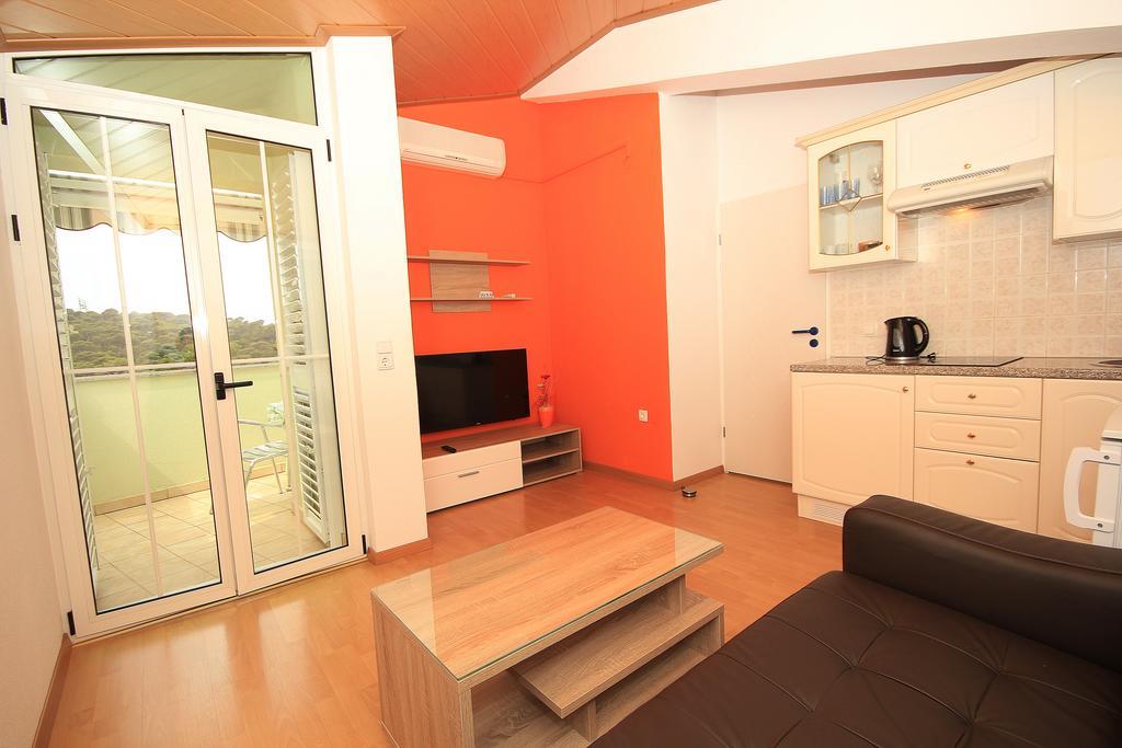 Apartment Vucic Makarska Buitenkant foto